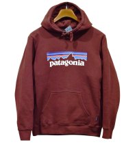 【パタゴニア】patagonia【ワイン】エンジ【ロゴパーカー】フーディー【サイズS】パーカー 