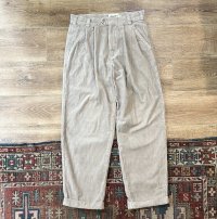 90's~  ビンテージ【Eddie Bauer】【エディーバウアー】【ライトベージュ】【２タック】太畝【コーデュロイパンツ】【W32】 