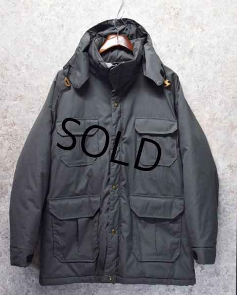 画像1: 80's【USA製】【ビンテージ】【ウールリッチ】【Woolrich】【チャコール】【中綿入り】【マウンテンパーカー】【中綿ダウンジャケット】【サイズＸＬ】  (1)